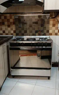 اجاق گاز تمام استیل درحد صفر