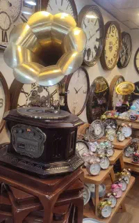 گالری ساعت بالسا