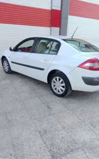 مگان مدل ۹۰ تمام فابریک