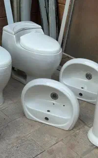 توالت فرنگی و روشویی