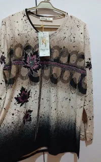 دو عدد بلوز  قواره داره
