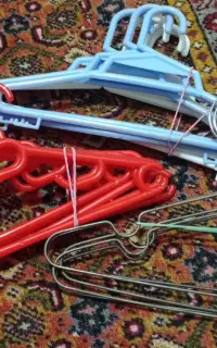 جالباسی پلاستیک و فلزی سایز بچه‌ گانه