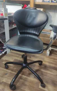 صندلی چرخ دار