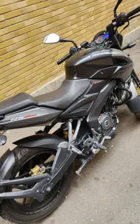 ns 200