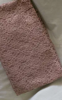 پارچه دانتل کرمی