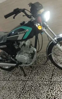 هوندا ۱۲۵ کویر زمرد