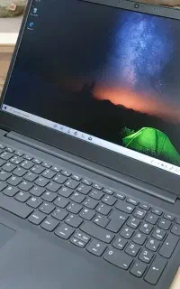 لپتاپ لنوو v15 ada آکبند 1TB+256m2 گرافیک2 رم8 قوی