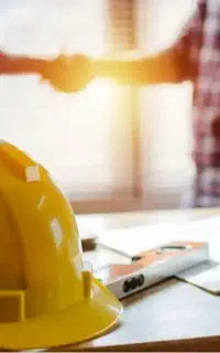 استخدام نیرو مرد در سالن تولید