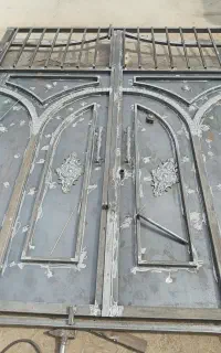 ساخت درب حیاط و باغی،پنجره و جوشکاری سیار