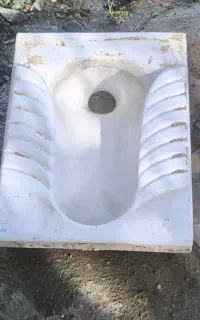 روشویی و‌ کاسه توالت