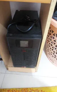 یو پی اس