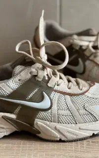 کفش اسپرت