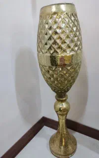 گل و گلدان
