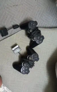 دوعدد دسته پلی استیشن ۲ (PlayStation 2)