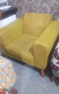 فروش دو عدد مبل نو و تمیز یک نفره