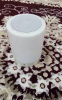 اسپیکر لمسی قشنگ و همه رنگه