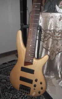 گیتار بیس Ibanez SR605E - ۵ سیم - بدنه Ash
