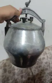 زودپز قدیمی سالم