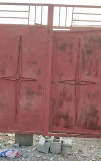 درب حیاط بزرگ