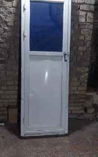 درب حمام ودستشویی