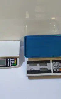 ترازو ۳۰ و ۴۰ کیلویی رومیزی