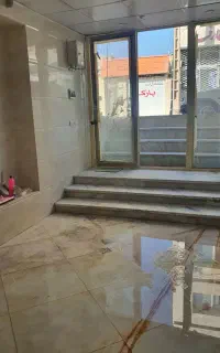 یک باب واحد تجاری اجاره ای