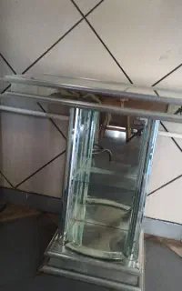 میز آینه ای