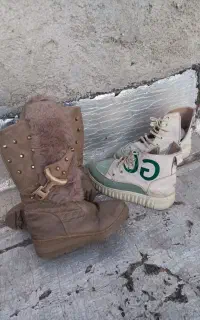 دو جفت کفش بوت ونیم بوت