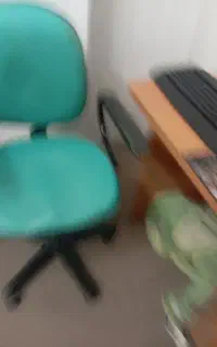 یک عدد کامپیوتر با تمام لوازم