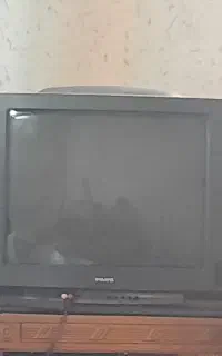 تلویزیون قدیمی  ۷۰۰