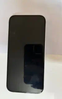 آیفون ۱۶ نرمال سفید