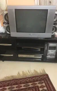میز تلویزیون شیشه ای