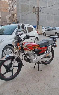 هندا ۲۰۰پرواز مشابه خشک