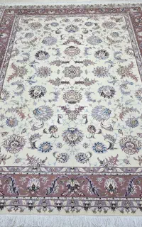 فرش دستباف ۱۲ متری ابریشم خراسان طرح افشان