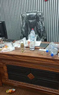 میزو صندلی ریاست و چهار صندلی به فروش می‌رسد