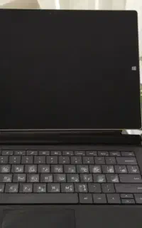 سرفیس پرو ۳ ، رم ۸ ، i5 ، بسیار سبک و خوش‌قیمت