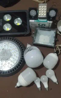 پرژکتور‌ولامپ