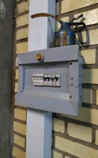 تعمیرات برق و تاسیسات هویزه