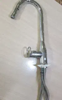 شیر آب برند شاهین شیر