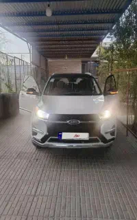 ام وی ام ایکس 33 ای تی 2000