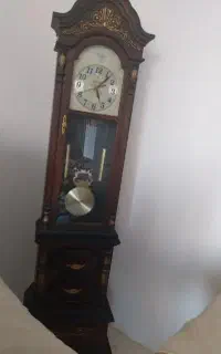 ساعت ایستاده بسیار شیک
