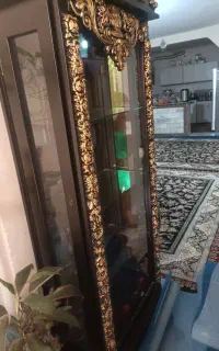 بوفه وساعت