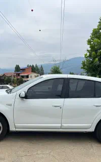 ساندرو اتوماتیک مدل ۹۵ بدون توضیح
