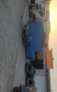 خرید و فروش لاستیک کار کرده. منوجان
