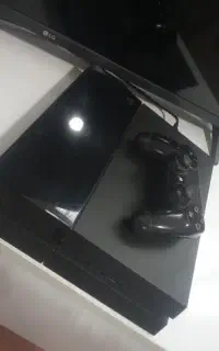 پی اس فور ۴
