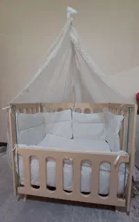 گهواره و تخت کنار مادر نو مناسب از بدو تولد تا ۴