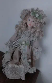 مجسمه عروسک