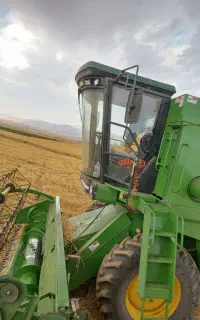دو عدد کمباین کاهکوب آماده خدمت به کشاورزان قزوین