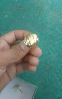 انگشتر 100بالای تابلو