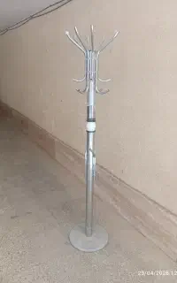رخت آویز ایستاده